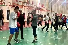 开云体育入口-关于拳击夜战：渝州银狐队读秒扳平剑门猎隼队，主帅临场妙招边后卫成为亮点的信息